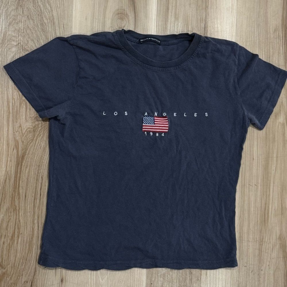 Brandy Melville Los Angeles Flag Short Sleeve Shirt Women’s Small